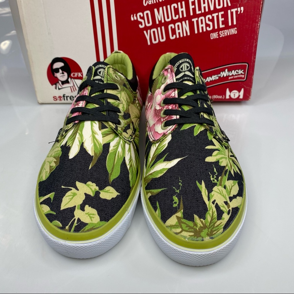 RADII THE JAX BLACK FLORAL PRINT FLORAL WE GOT SIZES 10.5 AND 12